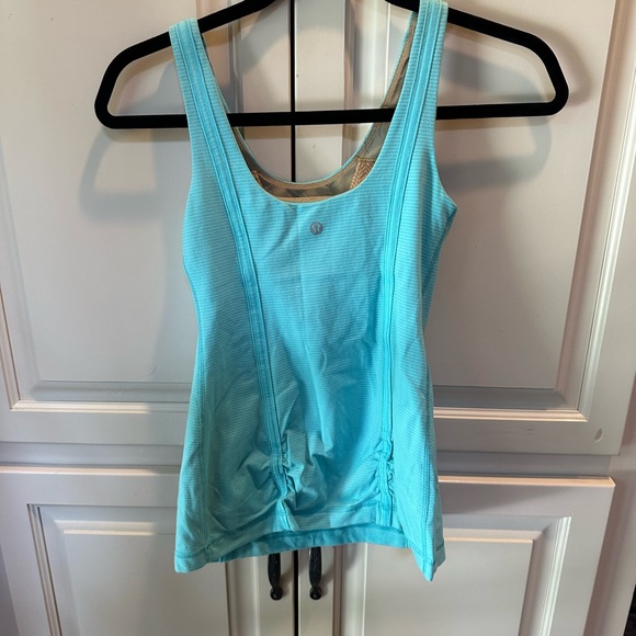 Lululemon Blue Tank Size 4 - Picture 2 of 4